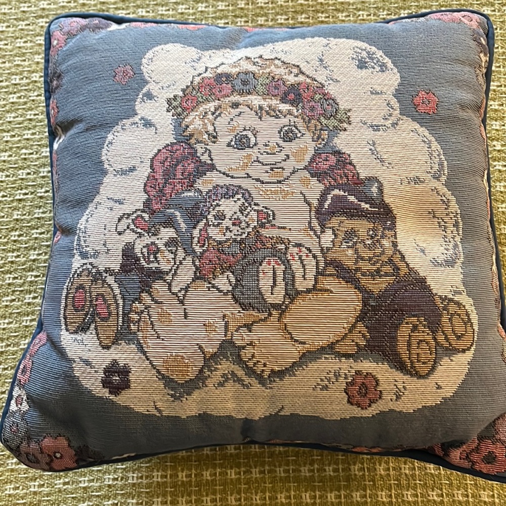 Dreamsicle’s Decorative Pillow